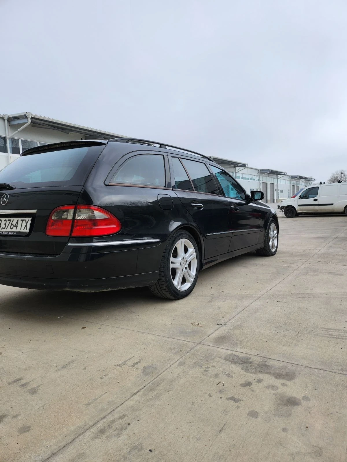 Mercedes-Benz E 320 E320CDI, снимка 3 - Автомобили и джипове - 54025554