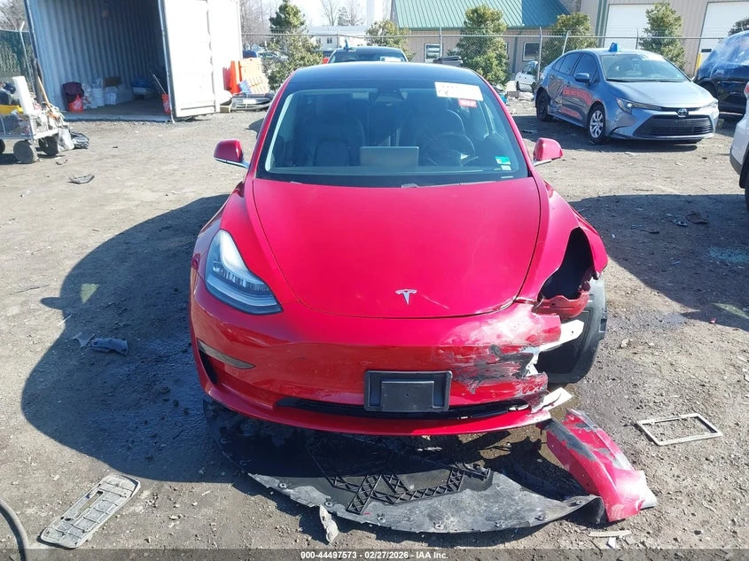 Tesla Model 3 Long Range/Mid Range, снимка 12 - Автомобили и джипове - 54435737