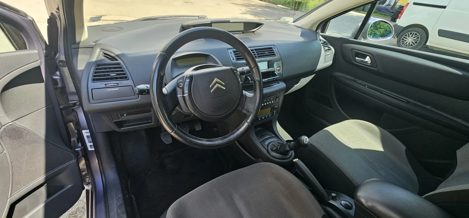 Citroen C4, снимка 9 - Автомобили и джипове - 54621675