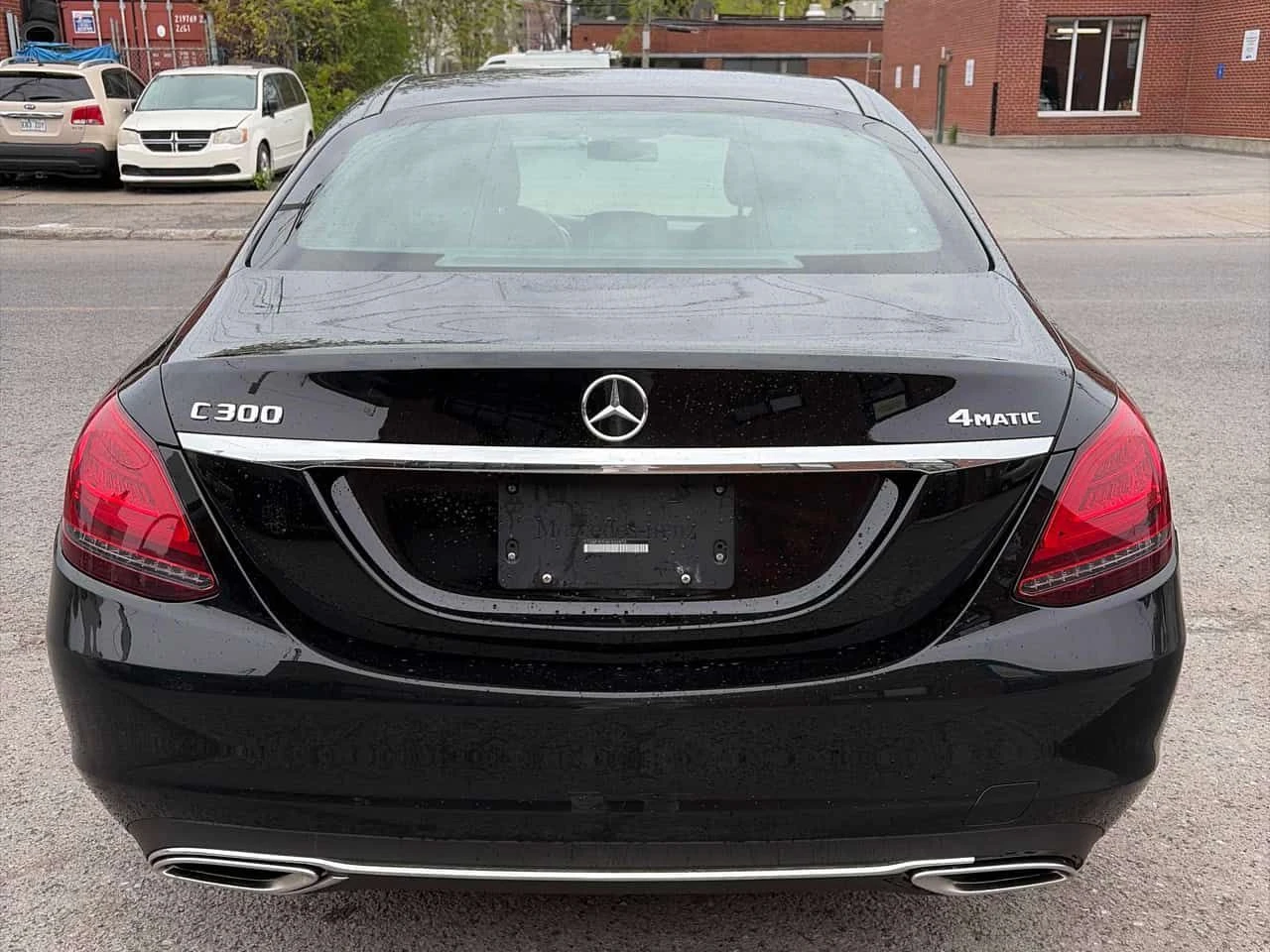 Mercedes-Benz C 300 * CARFAX * ЦЕНА ДО БГ, снимка 4 - Автомобили и джипове - 54681949