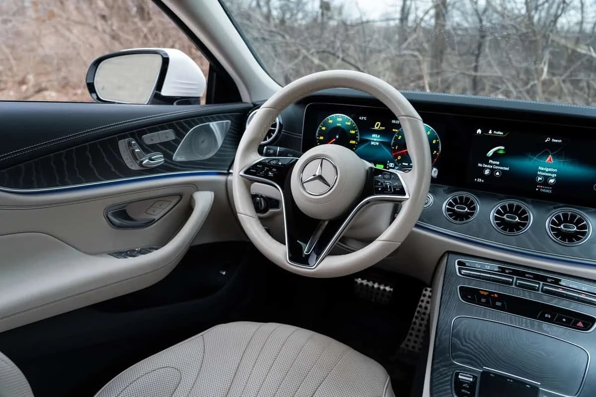 Mercedes-Benz CLS 450 BURMESTER| ОБДУХВАНЕ| PANO| 360CAM| CARFAX| , снимка 12 - Автомобили и джипове - 54699516