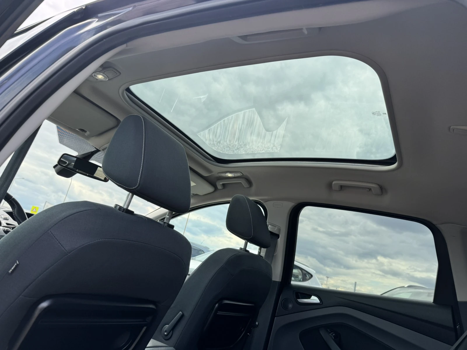 Ford C-max 1.6TDCI, снимка 11 - Автомобили и джипове - 54893269