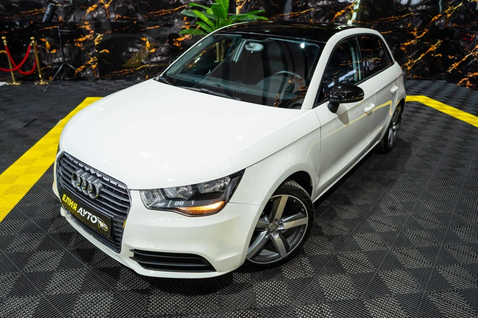 Audi A1 1.0TFSI LED ТОП СЪСТОЯНИЕ ГАРАНЦИЯ ЛИЗИНГ 100%, снимка 5 - Автомобили и джипове - 55088288