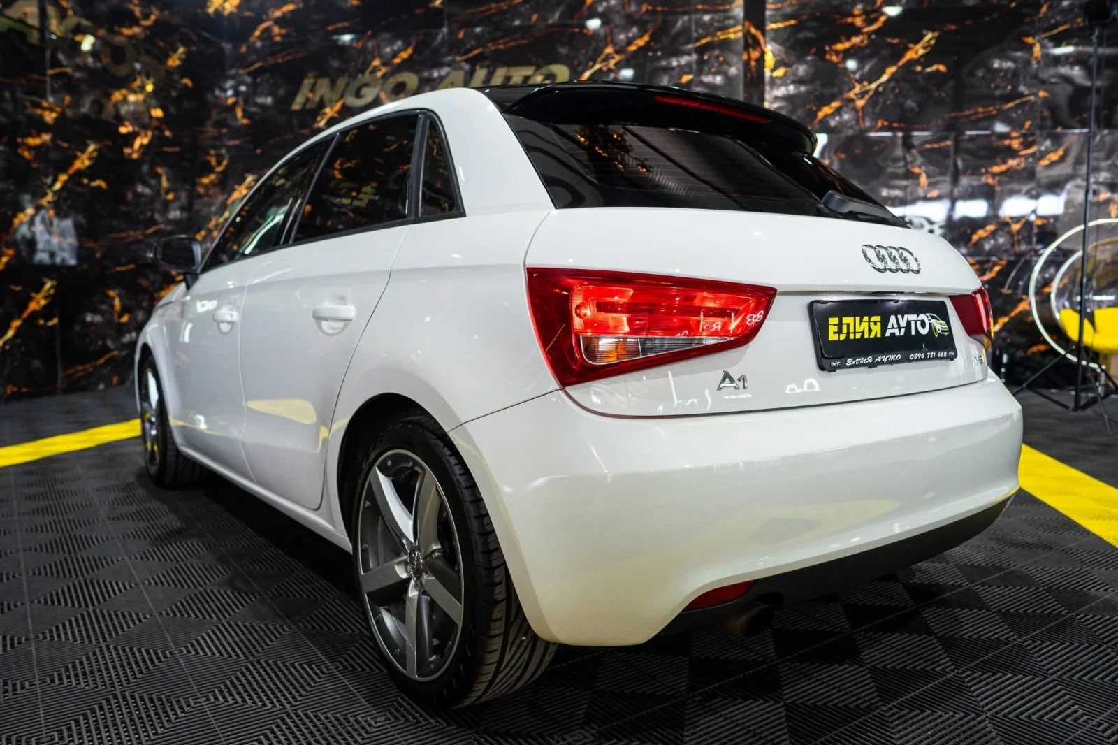 Audi A1 1.0TFSI LED ТОП СЪСТОЯНИЕ ГАРАНЦИЯ ЛИЗИНГ 100%, снимка 6 - Автомобили и джипове - 55088288