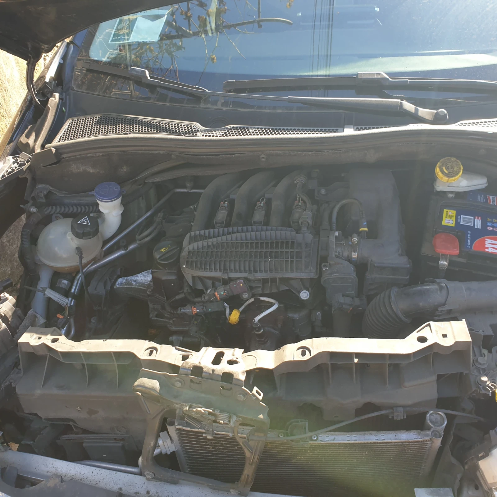 Peugeot 208 1.2, снимка 8 - Автомобили и джипове - 55564662