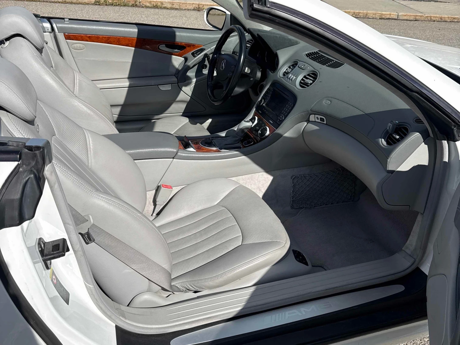 Mercedes-Benz SL 55 AMG * АВТОКРЕДИТ БЕЗ ПЪРВОНАЧАЛНА ВНОСКА* , снимка 17 - Автомобили и джипове - 55996451