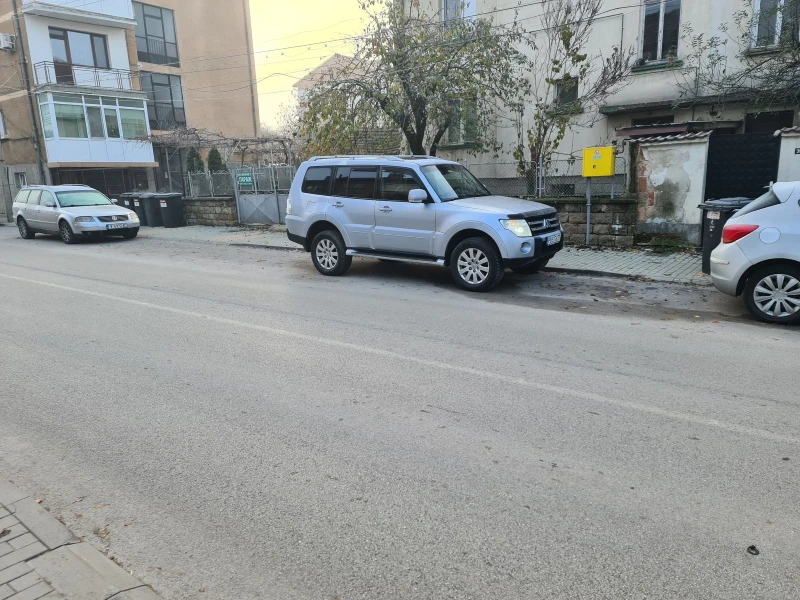 Mitsubishi Pajero 3.2D, снимка 1 - Автомобили и джипове - 48083835