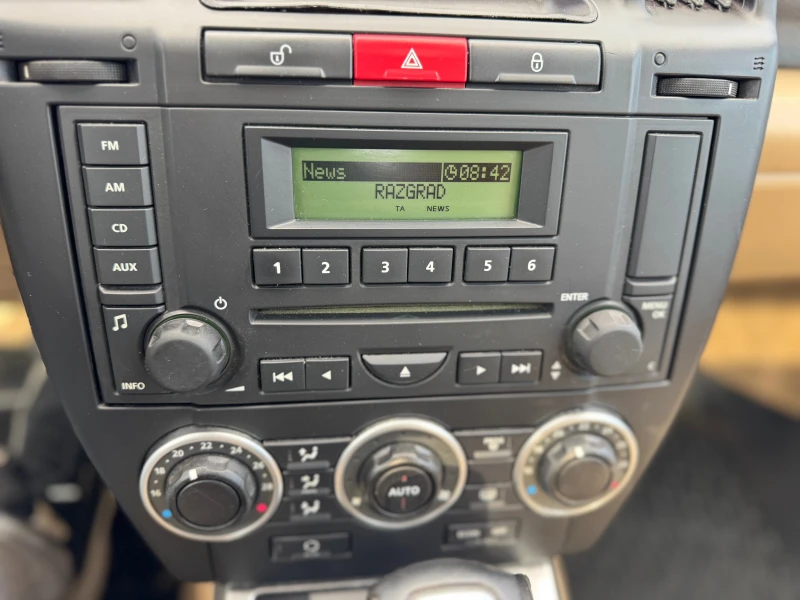 Land Rover Freelander 3.2 i, снимка 15 - Автомобили и джипове - 50299427