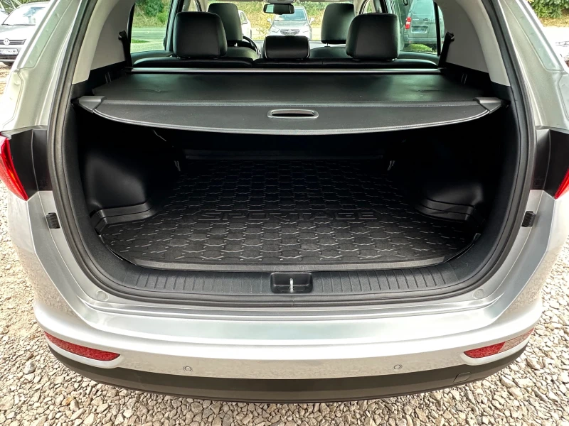 Kia Sportage 2.0CRDI* FULL* AVTOMAT* NAVI* 4WD, снимка 7 - Автомобили и джипове - 51254095