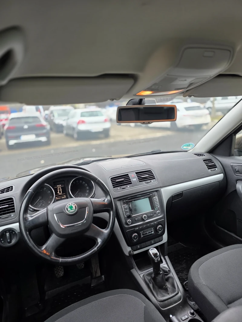 Skoda Yeti 1.2TSI , снимка 16 - Автомобили и джипове - 53181888