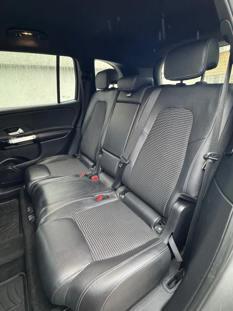 Mercedes-Benz GLB Mercedes GLB 4 Matic 200d, снимка 11 - Автомобили и джипове - 53223584