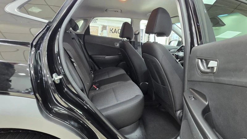 Hyundai Kona 64KWh/SOH100%/Blue Link, снимка 9 - Автомобили и джипове - 53571913