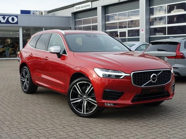 Volvo XC60 D5 AWD R Design - изображение 3