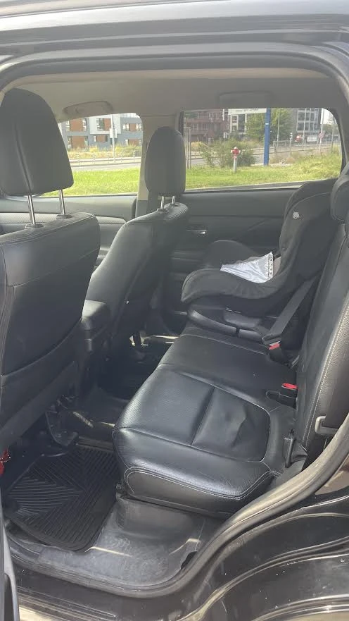 Mitsubishi Outlander 2.2d, 7 ������, 4�4 | Mobile.bg � ����������� 10