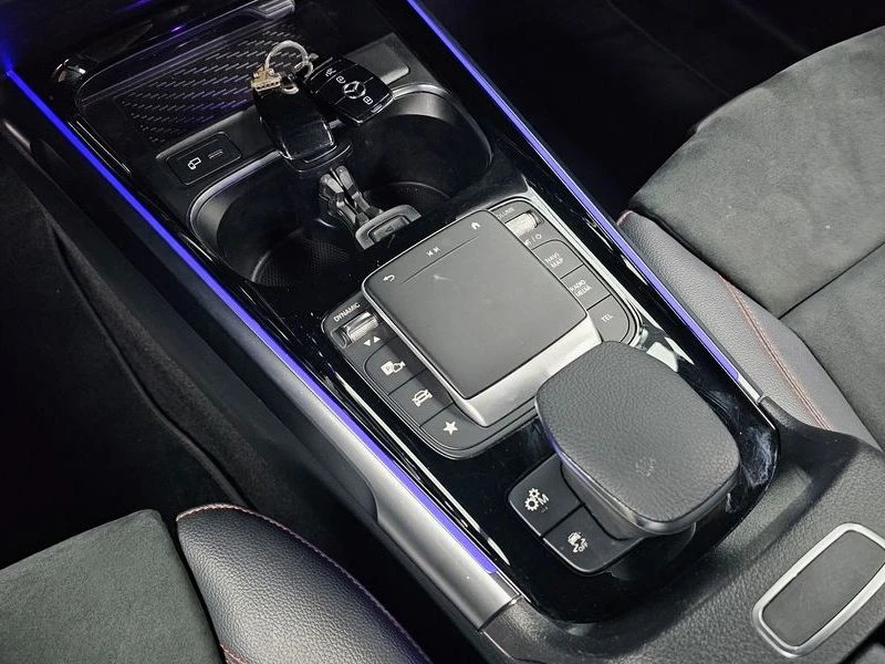 Mercedes-Benz GLB AMG GLB35 4MATIC| 302к.с., снимка 17 - Автомобили и джипове - 56325244