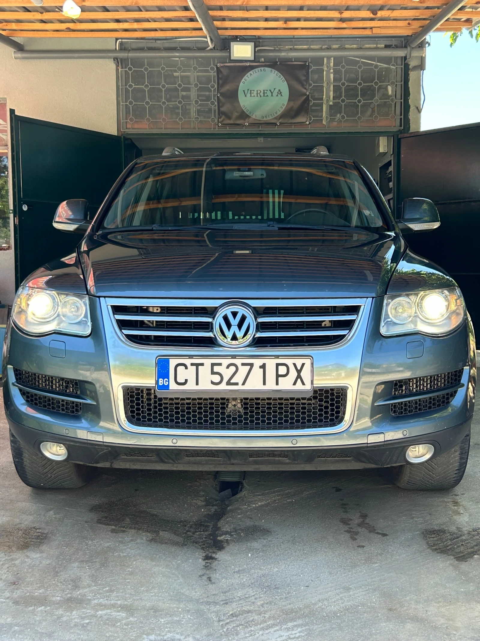 VW Touareg 3.0TDI V6 Навигация* Ксенон* Пружини - изображение 2