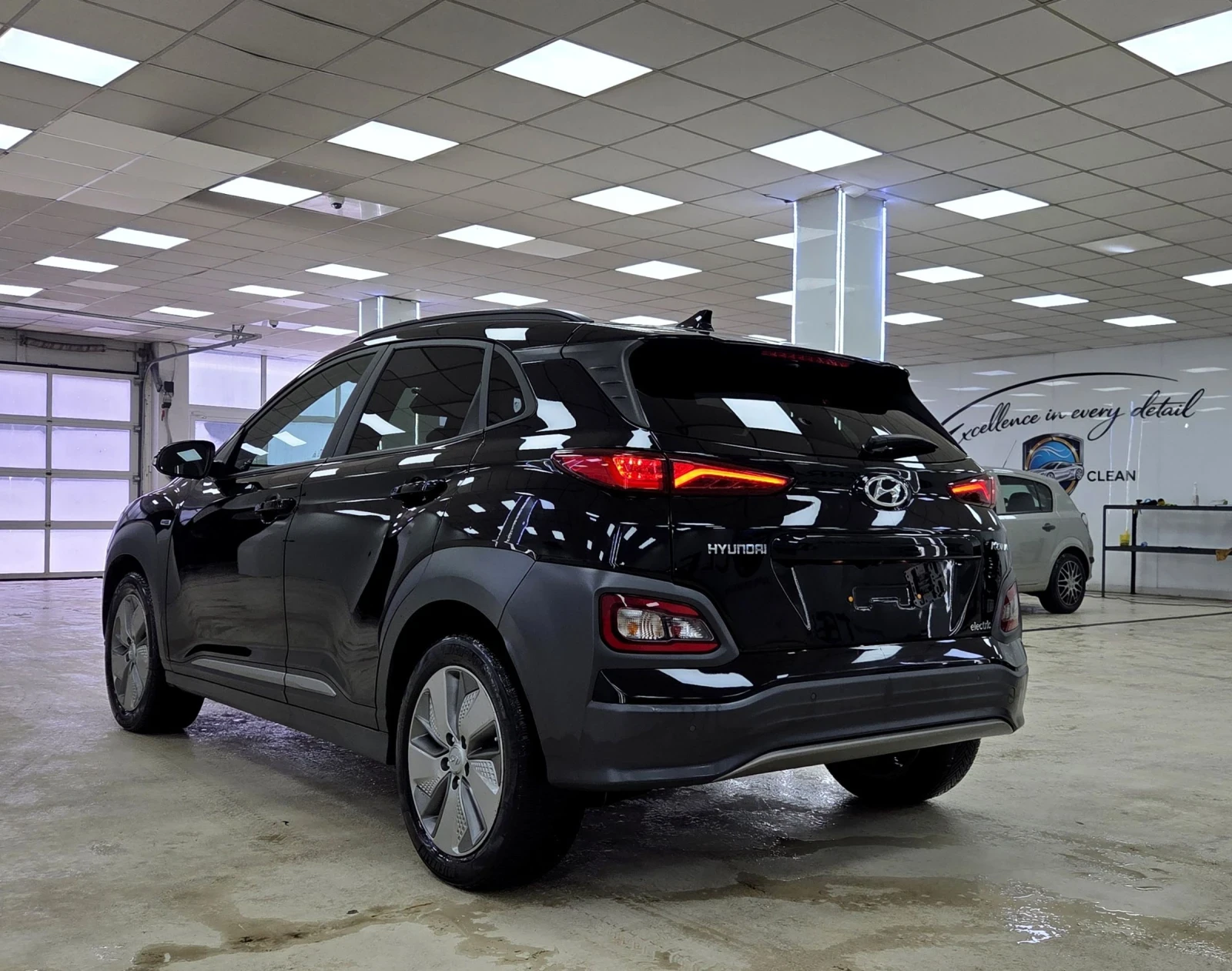 Hyundai Kona 64KWh/SOH100%/Blue Link - изображение 4
