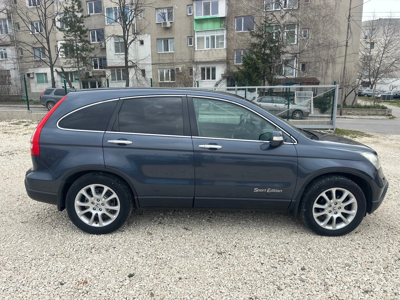 Honda Cr-v 2.0VTEC//EXECUTIVE//AVTOMAT//DISTRONIC//FULL, снимка 6 - Автомобили и джипове - 53894471