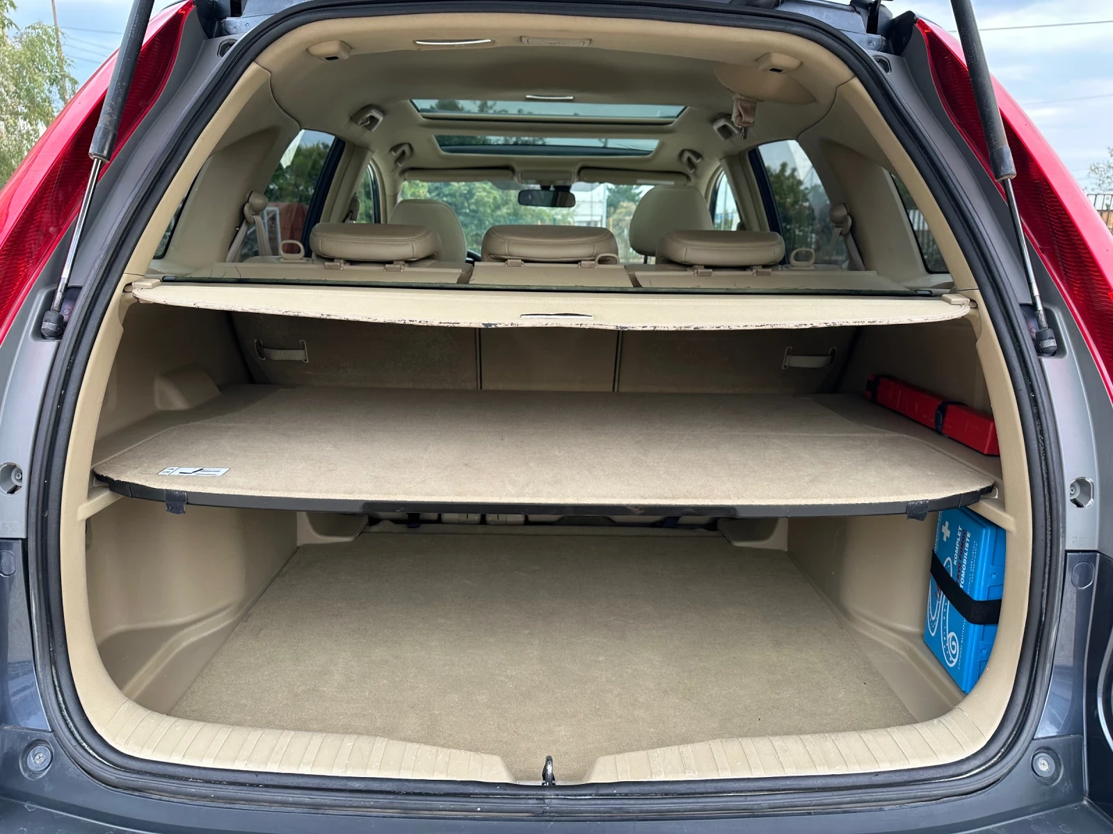 Honda Cr-v 2.0VTEC//EXECUTIVE//AVTOMAT//DISTRONIC//FULL, снимка 16 - Автомобили и джипове - 53894471