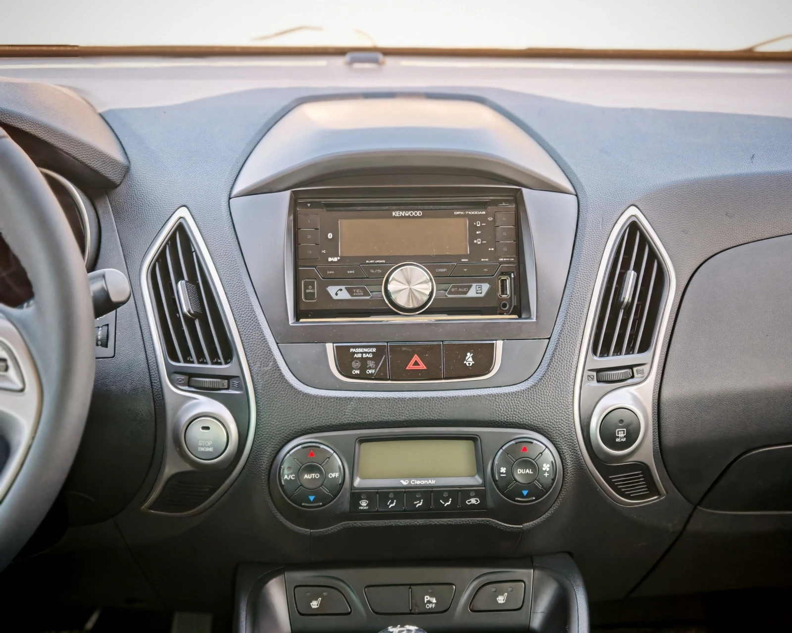 Hyundai IX35 2.0 CRDi KEYLESS, снимка 12 - Автомобили и джипове - 53892342