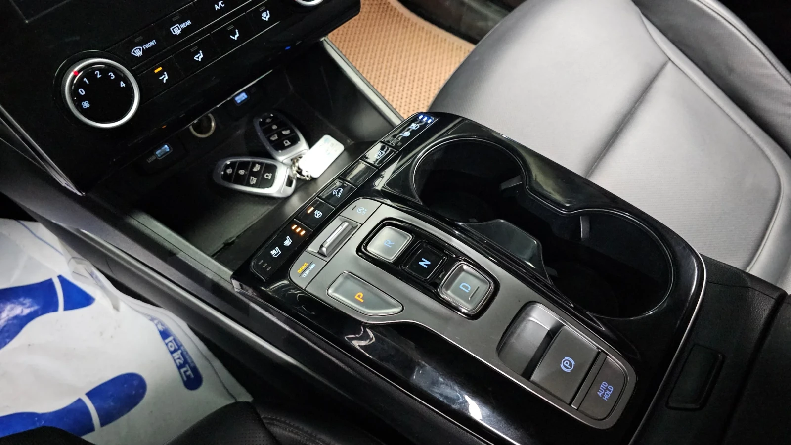 Hyundai Tucson 2023* AWD* КРАЙНА ЦЕНА, снимка 8 - Автомобили и джипове - 54126966