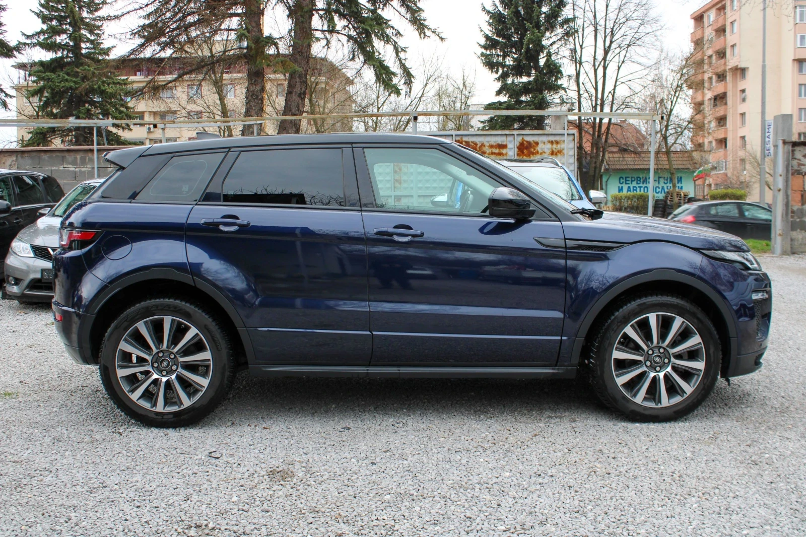 Land Rover Range Rover Evoque 2.0TD4 PURE / 8ZF / ОБСЛУЖЕН, снимка 6 - Автомобили и джипове - 54512876