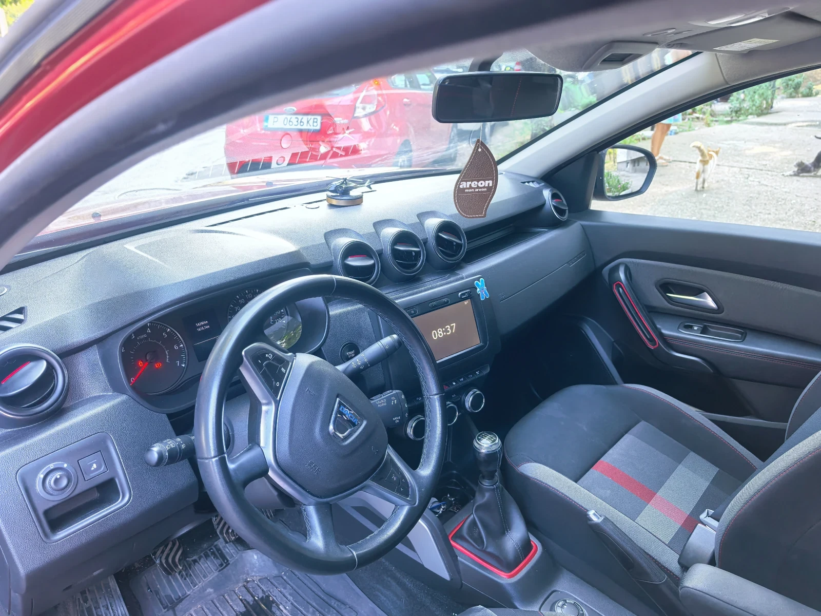 Dacia Duster, снимка 4 - Автомобили и джипове - 55717129