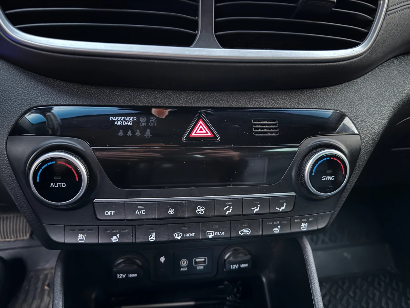 Hyundai Tucson, снимка 9 - Автомобили и джипове - 56741366