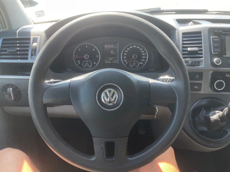 VW T6 2.0 TDI 180hp 4-Motion, снимка 15 - Бусове и автобуси - 46623897