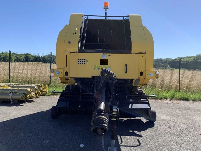 Балировачка New Holland BR 7070 CROPCUTTER II, снимка 2 - Селскостопанска техника - 46890515