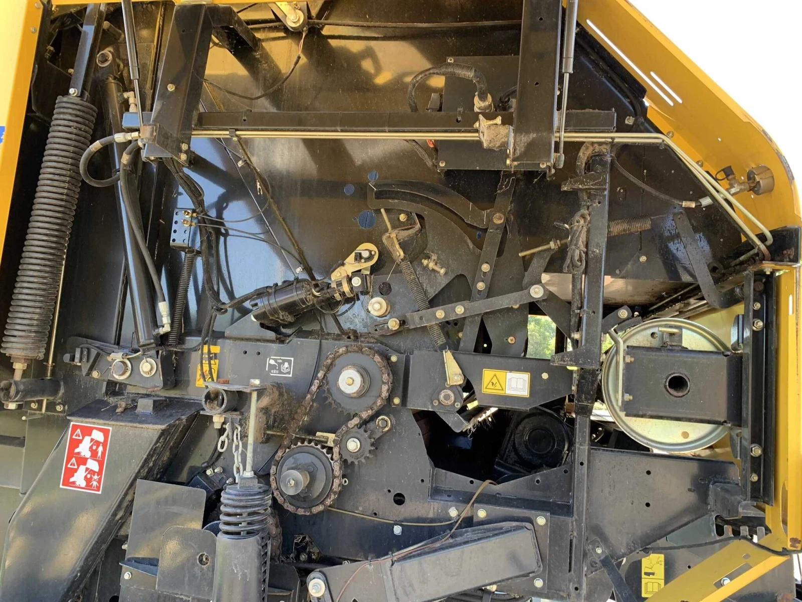  New Holland BR 7070 CROPCUTTER II | Mobile.bg   13