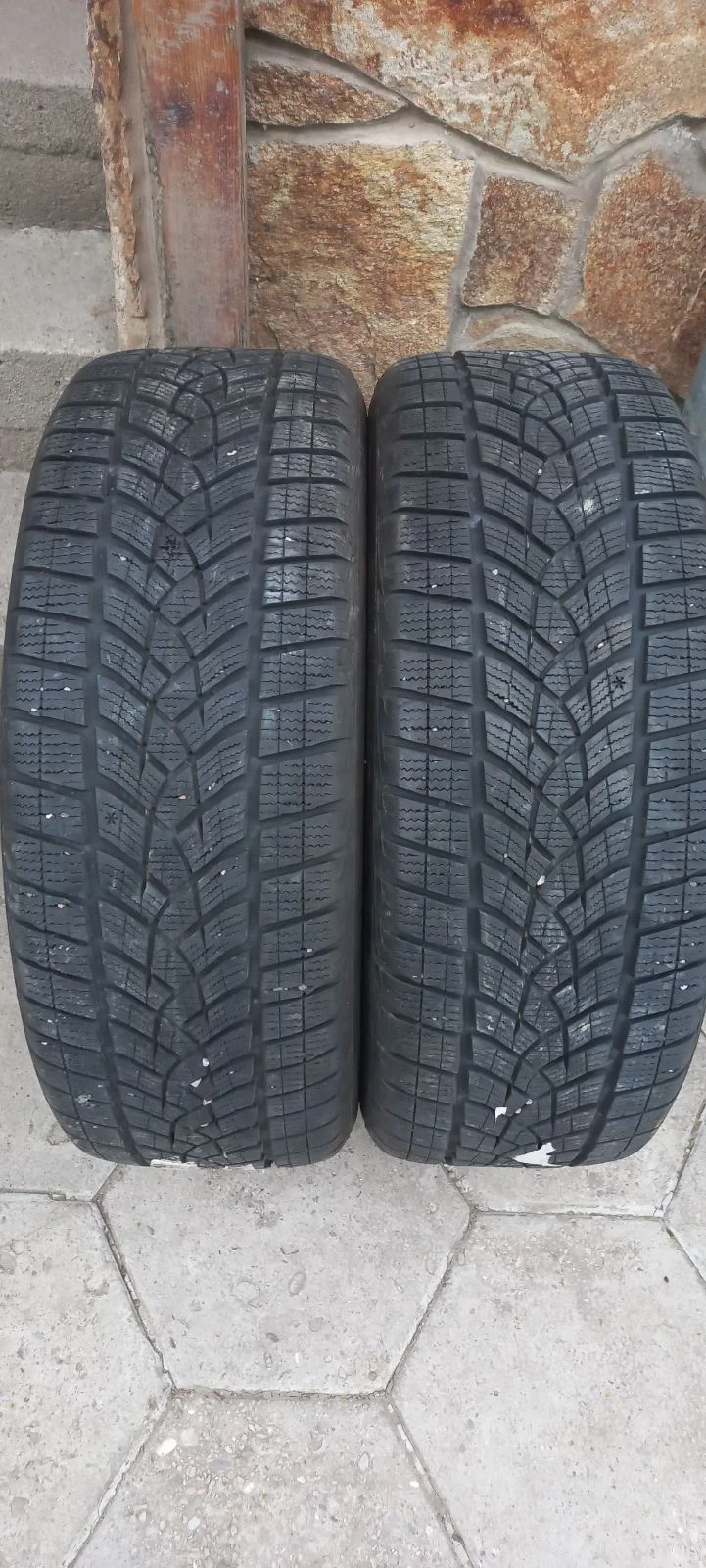 Гуми Зимни 225/55R18, снимка 8 - Гуми и джанти - 46969765