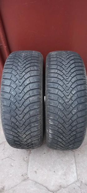 Гуми Зимни 205/60R16, снимка 4 - Гуми и джанти - 46969765