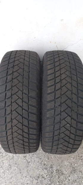 Гуми Зимни 205/60R16, снимка 3 - Гуми и джанти - 52248270