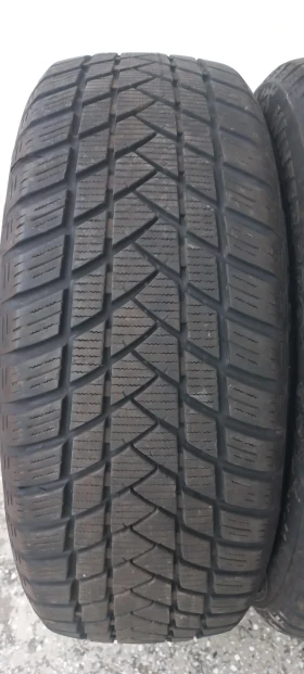 Гуми Зимни 205/60R16, снимка 8 - Гуми и джанти - 52248270