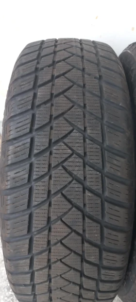 Гуми Зимни 205/60R16, снимка 7 - Гуми и джанти - 52248270