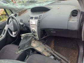 Toyota Yaris 1.0 бенз., снимка 8