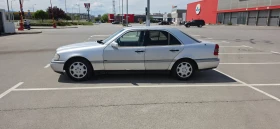 Mercedes-Benz C 180, снимка 4