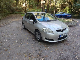 Toyota Auris 1.6, снимка 1
