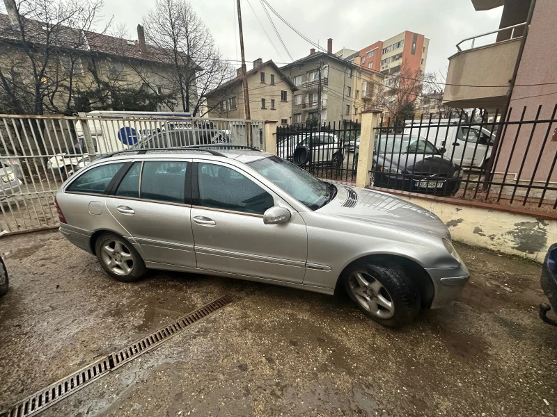 Mercedes-Benz C 220 220CDI, снимка 2 - Автомобили и джипове - 46982995