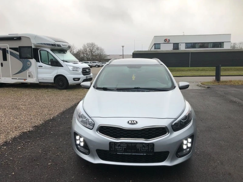 Kia Ceed 1.0Turbo, снимка 1 - Автомобили и джипове - 43822834