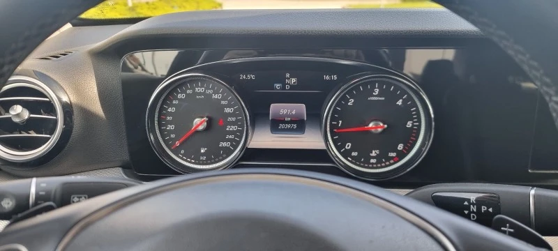 Mercedes-Benz E 220 E220CDI, снимка 5 - Автомобили и джипове - 47125158