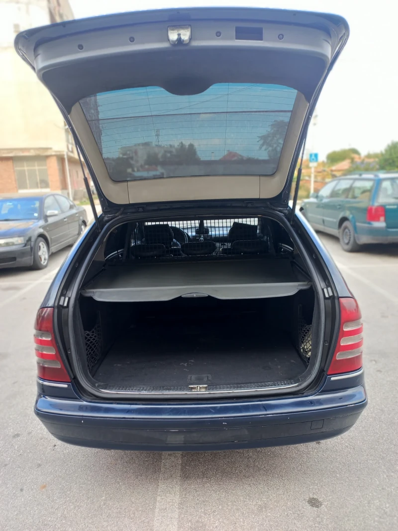 Mercedes-Benz C 270 W203, снимка 4 - Автомобили и джипове - 47322580