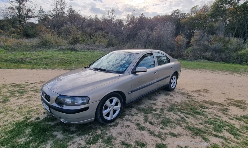 Volvo S60, снимка 2 - Автомобили и джипове - 47822765