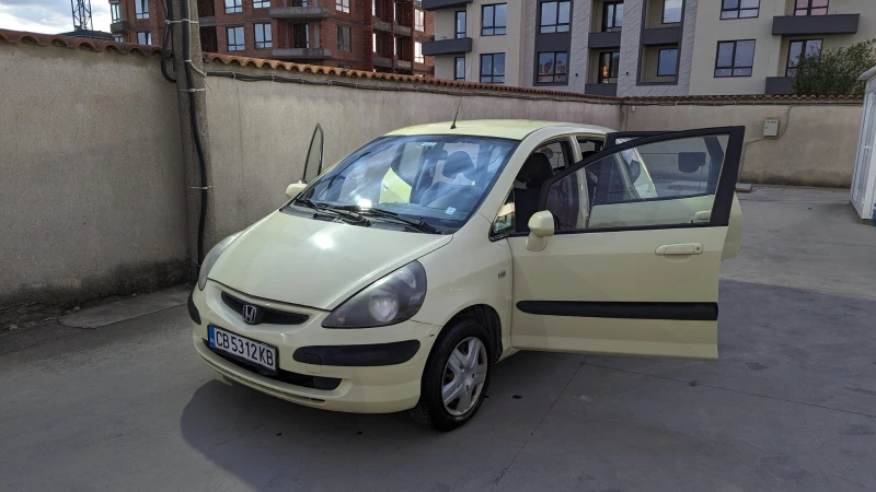 Honda Jazz, снимка 2 - Автомобили и джипове - 48660664