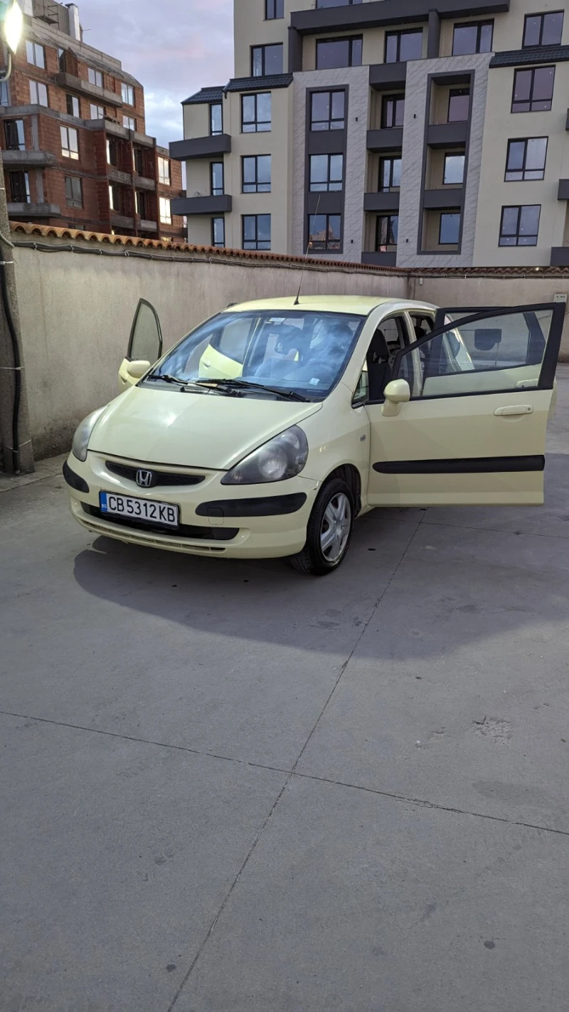 Honda Jazz, снимка 4 - Автомобили и джипове - 48660664