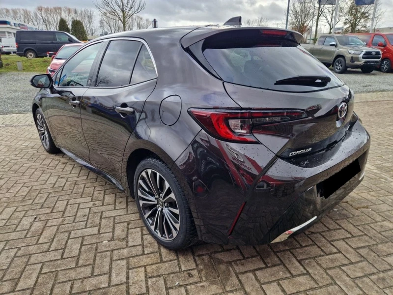 Toyota Corolla 2.0 HYBRID* TEAM D* LED* DISTR* CARPLAY* CAMERA* , снимка 2 - Автомобили и джипове - 48906787