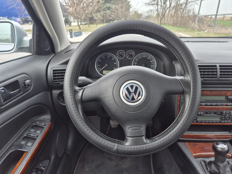 VW Passat, снимка 7 - Автомобили и джипове - 49512205