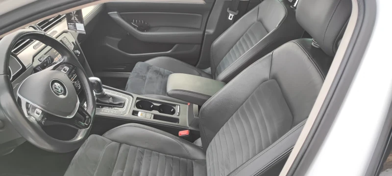 VW Passat 2.0TDI//190кс//R-LINE//4MOTION//, снимка 10 - Автомобили и джипове - 52929995