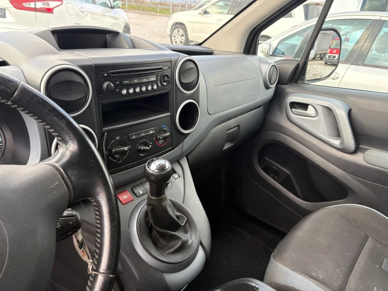 Citroen Berlingo 1.6 ГАЗ-бензин, снимка 8 - Автомобили и джипове - 53100545